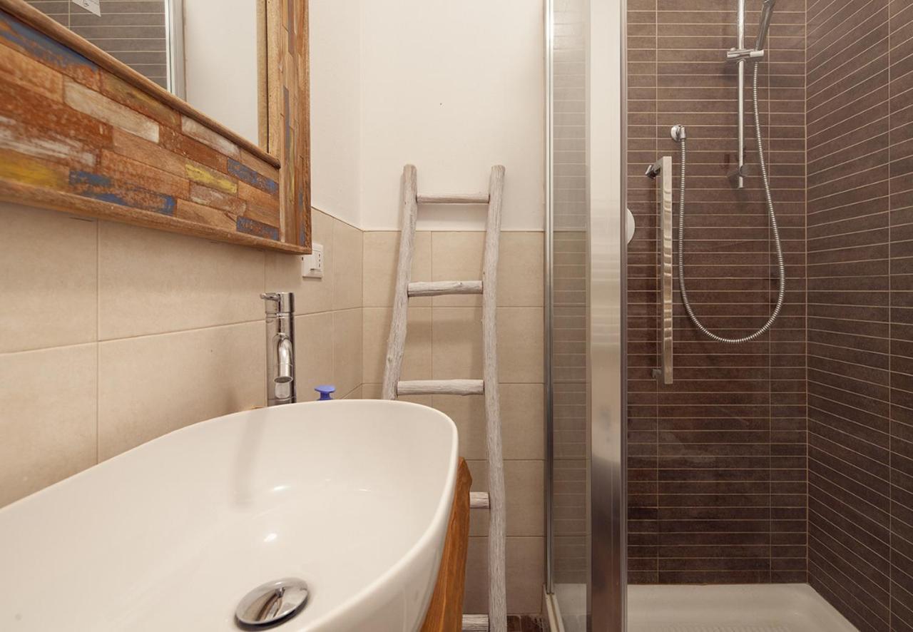 Molina Apartments By Wonderful Italy Bologna Bagian luar foto
