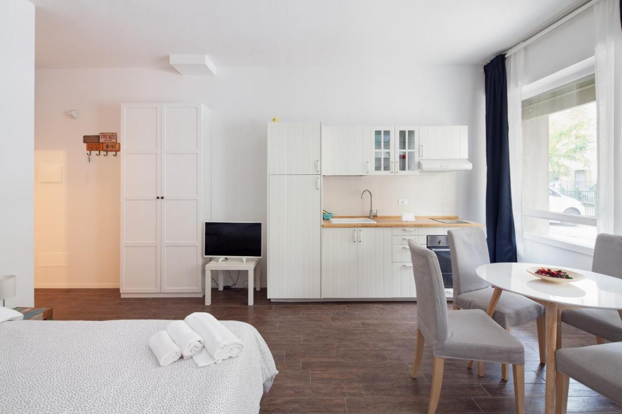 Molina Apartments By Wonderful Italy Bologna Bagian luar foto