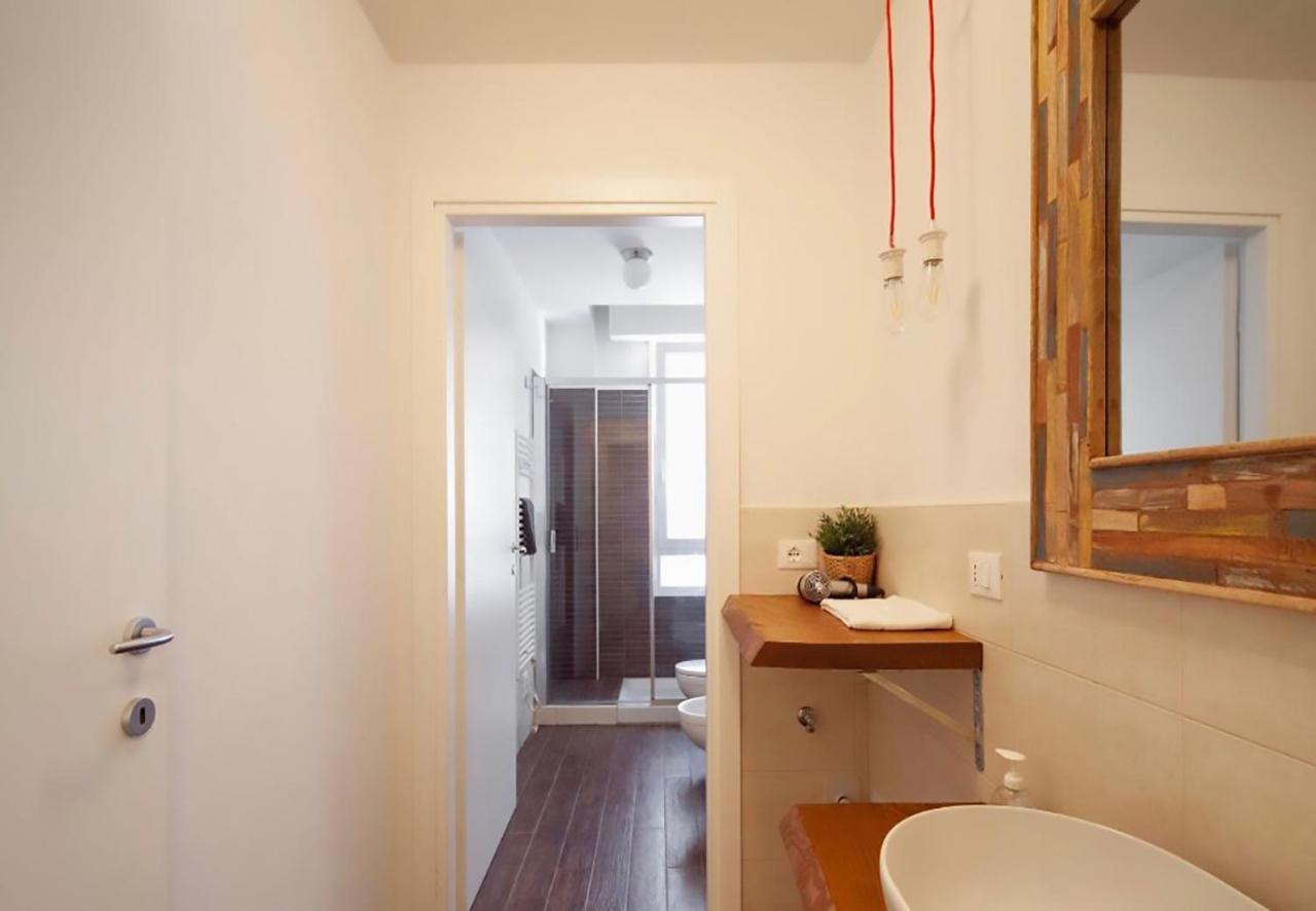 Molina Apartments By Wonderful Italy Bologna Bagian luar foto
