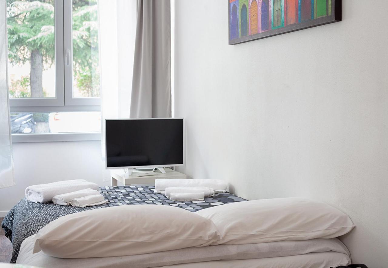 Molina Apartments By Wonderful Italy Bologna Bagian luar foto