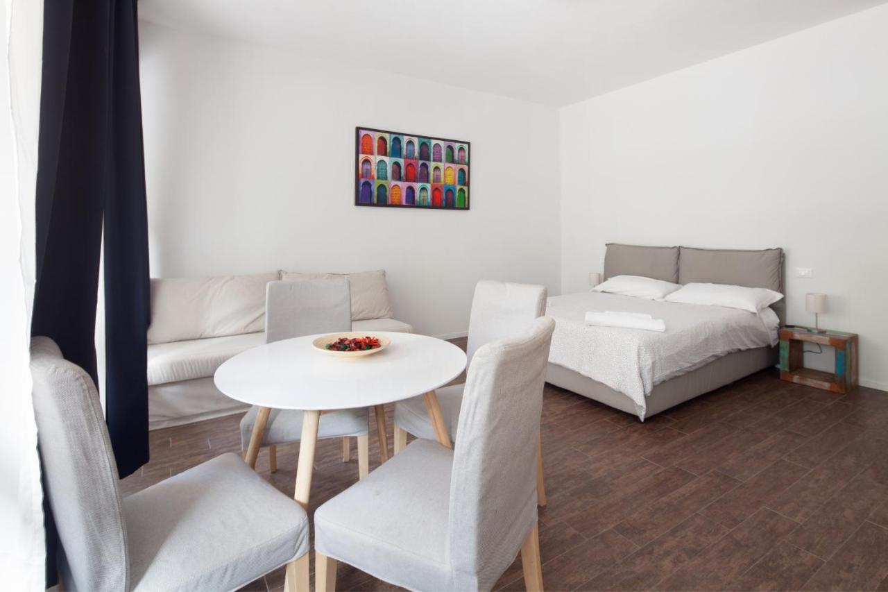 Molina Apartments By Wonderful Italy Bologna Bagian luar foto